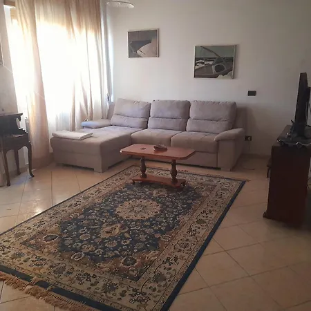 1 House * Rome